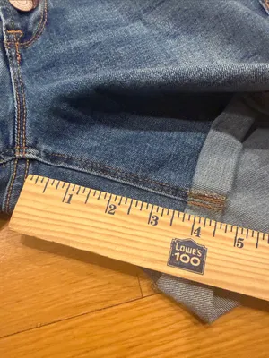 Old Navy button fly Jean shorts size 6 . thumbnail 5