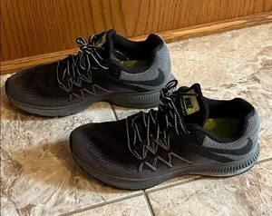 Nike H20 Repel Zoom Winflo 3 Ombre Black and Gray Athletic Sneakers - Size 9.5 thumbnail 1