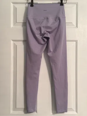 Aritzia TNA Duncan Atmosphere Hi-Rise Solid Lavender Leggings thumbnail 3
