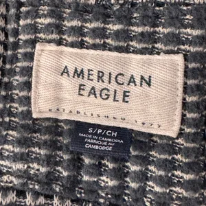 American Eagle Small Big Hug Sweater Waffle Knit V-Neck Oversized Long Sleeves thumbnail 8
