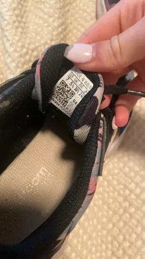 Shoes thumbnail 5