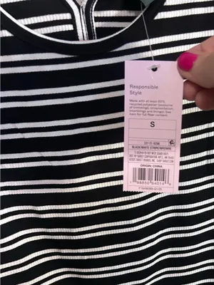 NWT Wild Fable Women’s Black White Striped Sleeveless Tank Top Size S thumbnail 3