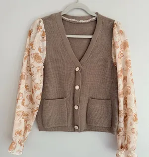 Flower Lace Mesh Long Sleeve Top And Knit Vest Set thumbnail 1