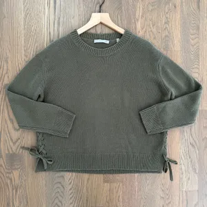 Vince 100% Cashmere Crew Neck Side Tie Long Sleeve Relaxed Fit Sweater Olive XS thumbnail 6