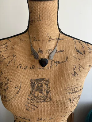 Boutique Wing-Heart Necklace thumbnail 1