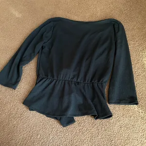 This&More black front knotted long sleeved top S thumbnail 8