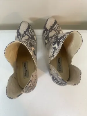 Steve Madden Snake-Print Ankle Boots in Black & Cream thumbnail 4
