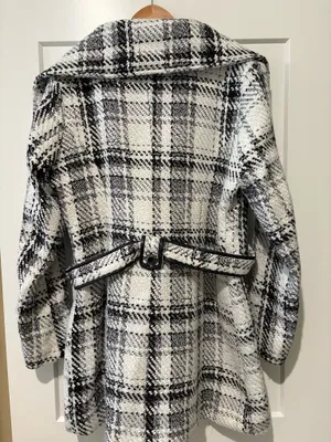 IZ Byer Black & White Plaid Heavy Coat – Junior’s Size XL thumbnail 2