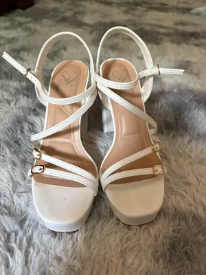 Heels Windsor thumbnail 2