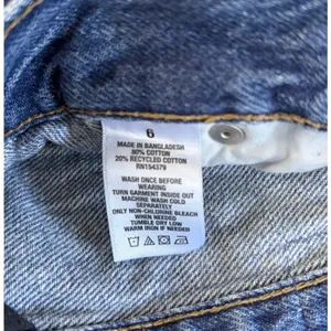 EUC Aeropostale Vintage High Rise Shorty Womens Jean Shorts, Distressed, Blue 6 thumbnail 7