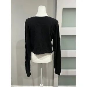 Wisconsin Badgers Bucky Badger Black Long‎ Sleeve Cropped T-Shirt Raw Hem Small thumbnail 4