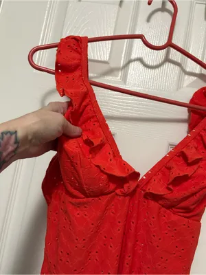 *Cupshe Algeria Red Orange Women’s Medium Ruffle One-Piece Swimsuit thumbnail 6
