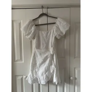Trixxi White Puff Sleeve Eyelet Dress M thumbnail 2
