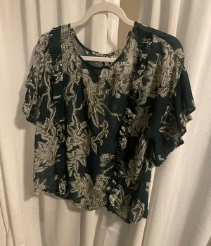 Green Floral Blouse Size M thumbnail 1