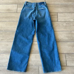 Mother Superior High Waisted Spinner Prep Skimp Jeans in Flash Back Size: 27 thumbnail 12