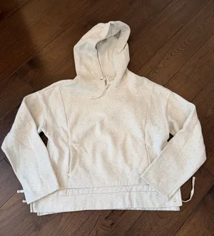 Fabletics Light Heather Gray Hooded Cropped Pullover Size Small - C54-145 thumbnail 1
