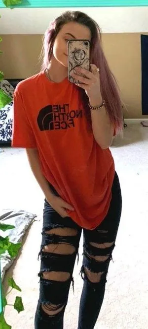 Red North Face T Shirt thumbnail 1