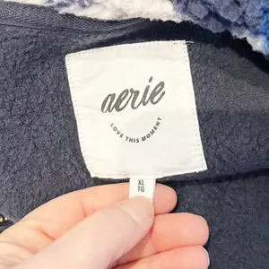 Aerie Hometown Holiday 1/4 Zip Fleece Pullover Jacket Sweatshirt Blue XL thumbnail 2