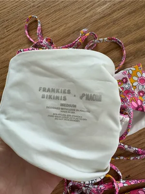 Frankies Bikinis set thumbnail 6