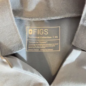 498 |‎ FIGS Technical Collection Blue Scub Top XS Medical Healthcare Uniform thumbnail 3