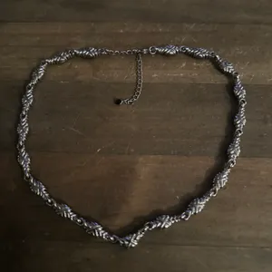 Smokey quartz and black rhinestone necklace Silver thumbnail 4