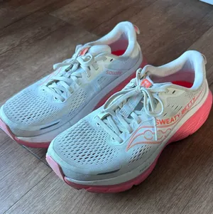 Saucony Women's White & Pink Sweaty Betty Running Shoes thumbnail 1