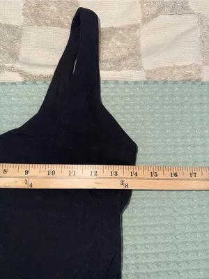 Lululemon Align Tank Top Black Size 8 Yoga Bralette Nulu Workout Top thumbnail 2