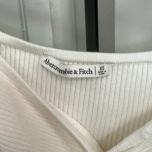 Abercrombie & Fitch Strapless Twist Sweater Tube Top thumbnail 5