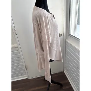We The Free Monterey Thermal Henley Top Medium‎ boho layered cabincore travel thumbnail 3