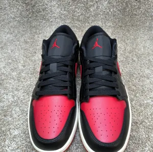 Air Jordan One Low Womens Size 12 Mens Size 10.5 thumbnail 2