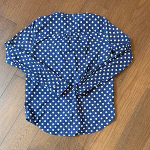 J. Crew Blue Polka Dot Blouse with Ruffle Detail Size Small C2-010 thumbnail 6