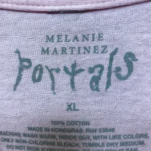 Melanie Martinez Portals Popstar Tshirt size XL thumbnail 4
