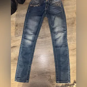 Miss Me Signature Skinny rhinestone embellishments denim low waist jeans 26 thumbnail 7