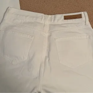 White Fox Boutique White High Waisted No Stretch Cropped Straight Jeans thumbnail 4