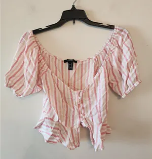 Forever 21 pink light cropped top size medium thumbnail 1