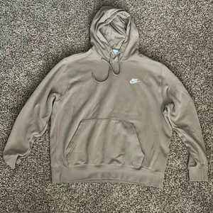 Nike Hoodie thumbnail 1