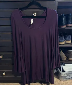 Stretchy tunic 24Seven xl scoop neck 3/4 sleeve with full ruffle swing bottom thumbnail 3
