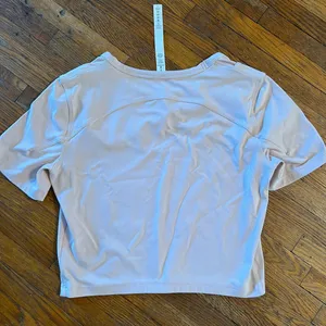Lululemon Workout Top thumbnail 3