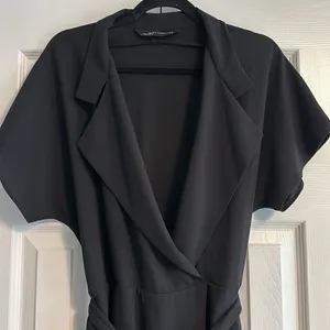 Zara Woman Black Short-sleeve Pants Romper, Size M thumbnail 3