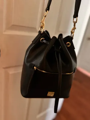 Dooney & Bourke Women's Drawstring in Pebble Grain Leather, Medium Sized Handbag with Drawstring Closure, Black Black thumbnail 6