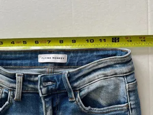 Vervet Flying Monkey Sz 25 mid-rise flare jeans distressed & raw hem pockets thumbnail 8