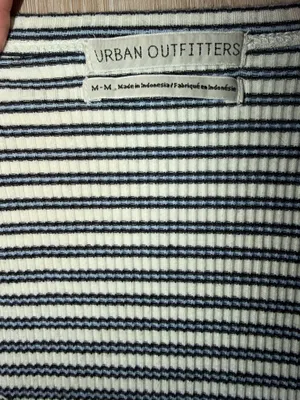Urban Outfitters Crop Top thumbnail 3