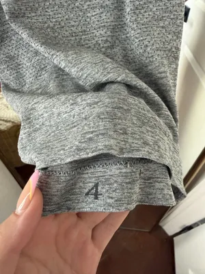 Lululemon Tank thumbnail 4
