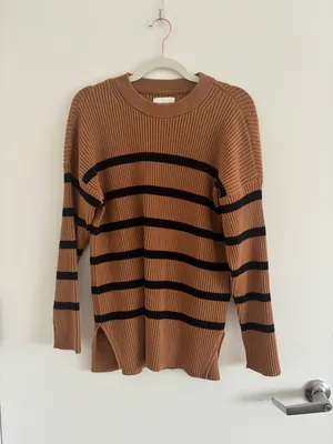 Abercrombie and Fitch Soft AF Luxe Loft Sweater thumbnail 2