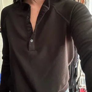 Crewneck Black thumbnail 5
