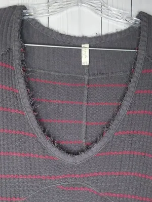 Free People Distressed V-Neck Waffle Knit Grunge Boho Casual Long Sleeve Top thumbnail 4