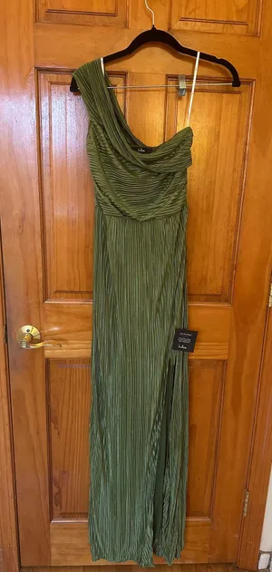 Lulus - Poised Performance Olive Green Plisse One-Shoulder Maxi Dress thumbnail 1