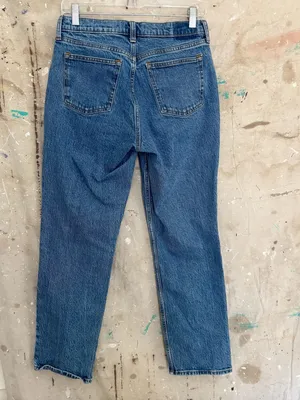 Abercrombie the 90s Straight Mid Rise Curve Love Jeans in Dark Marble thumbnail 4