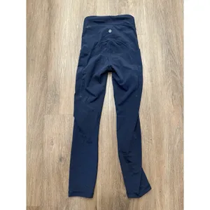 Lululemon Power Thru High Rise Crop 23" Leggings Navy‎ Blue Size 0 thumbnail 3