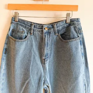 New Princess Polly Ruby Cropped Mid Wash Jean Size 6 thumbnail 4